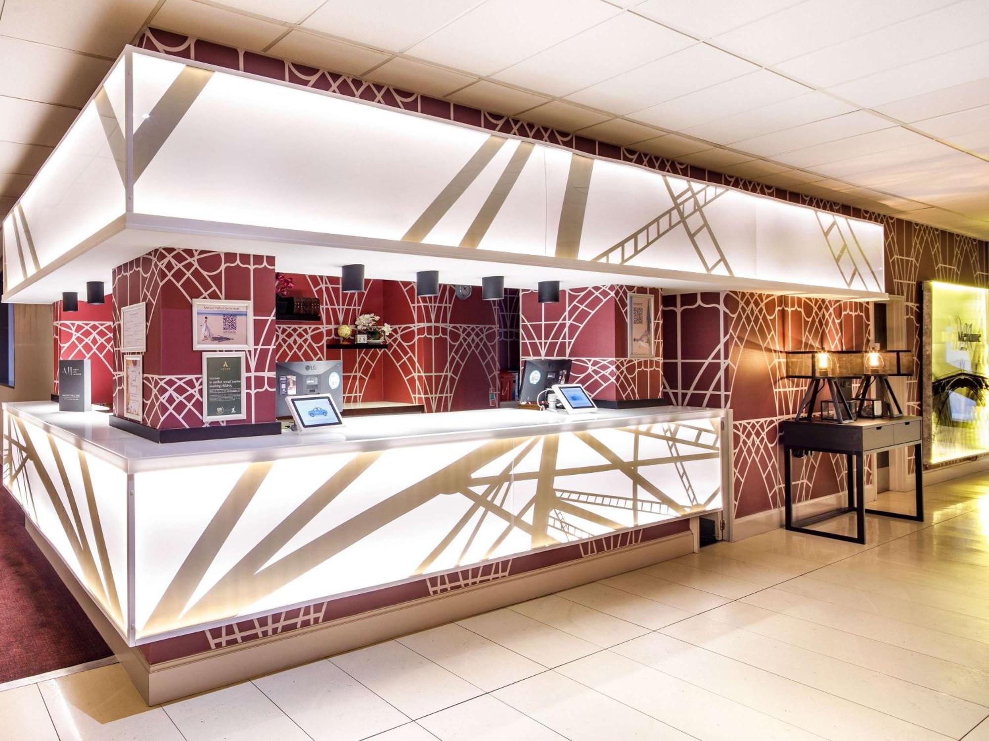 Mercure Telford Centre Hotel מראה חיצוני תמונה