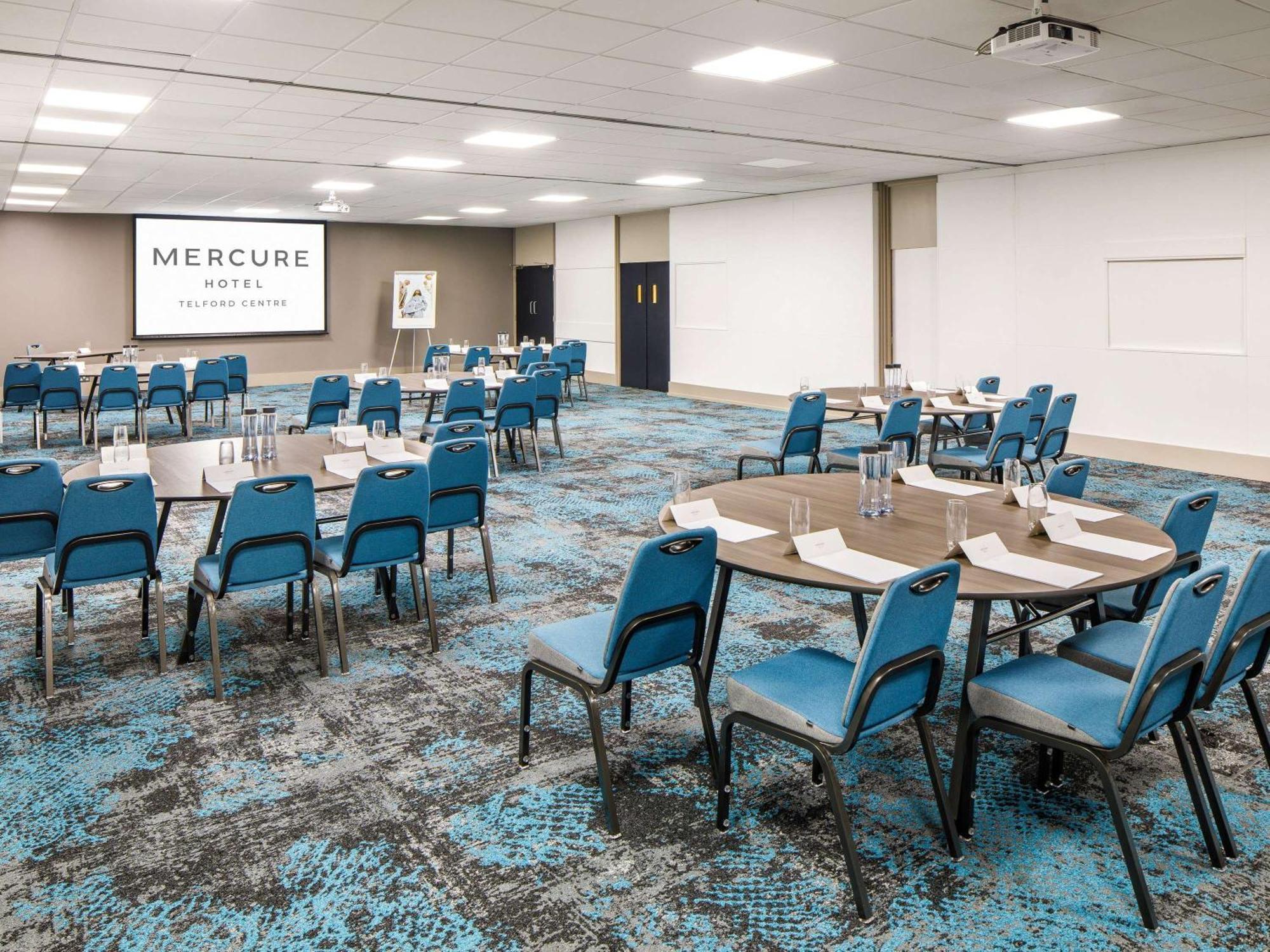 Mercure Telford Centre Hotel מראה חיצוני תמונה
