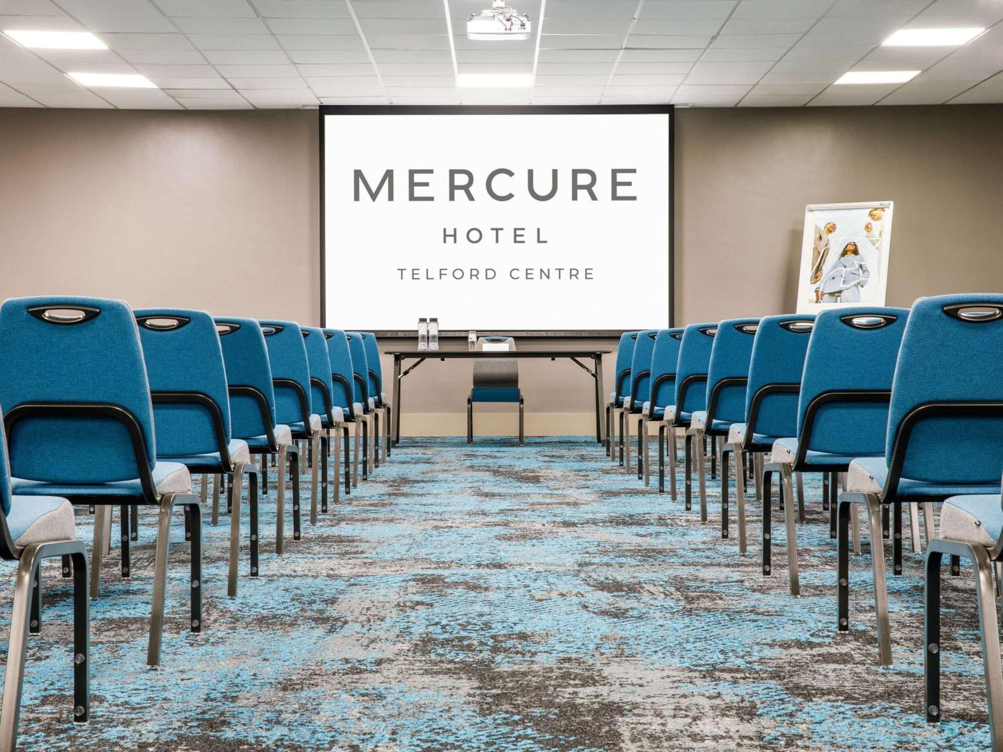 Mercure Telford Centre Hotel מראה חיצוני תמונה