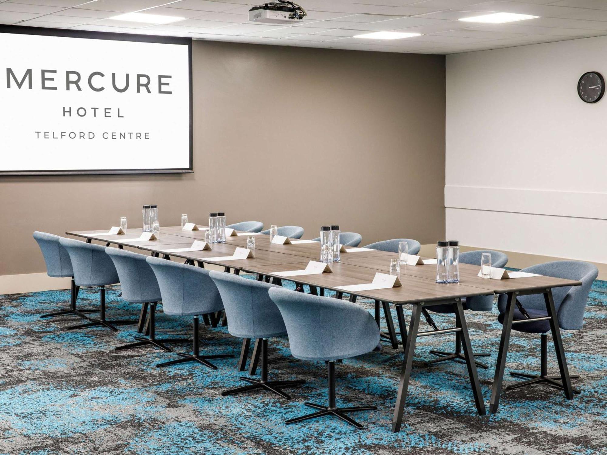 Mercure Telford Centre Hotel מראה חיצוני תמונה