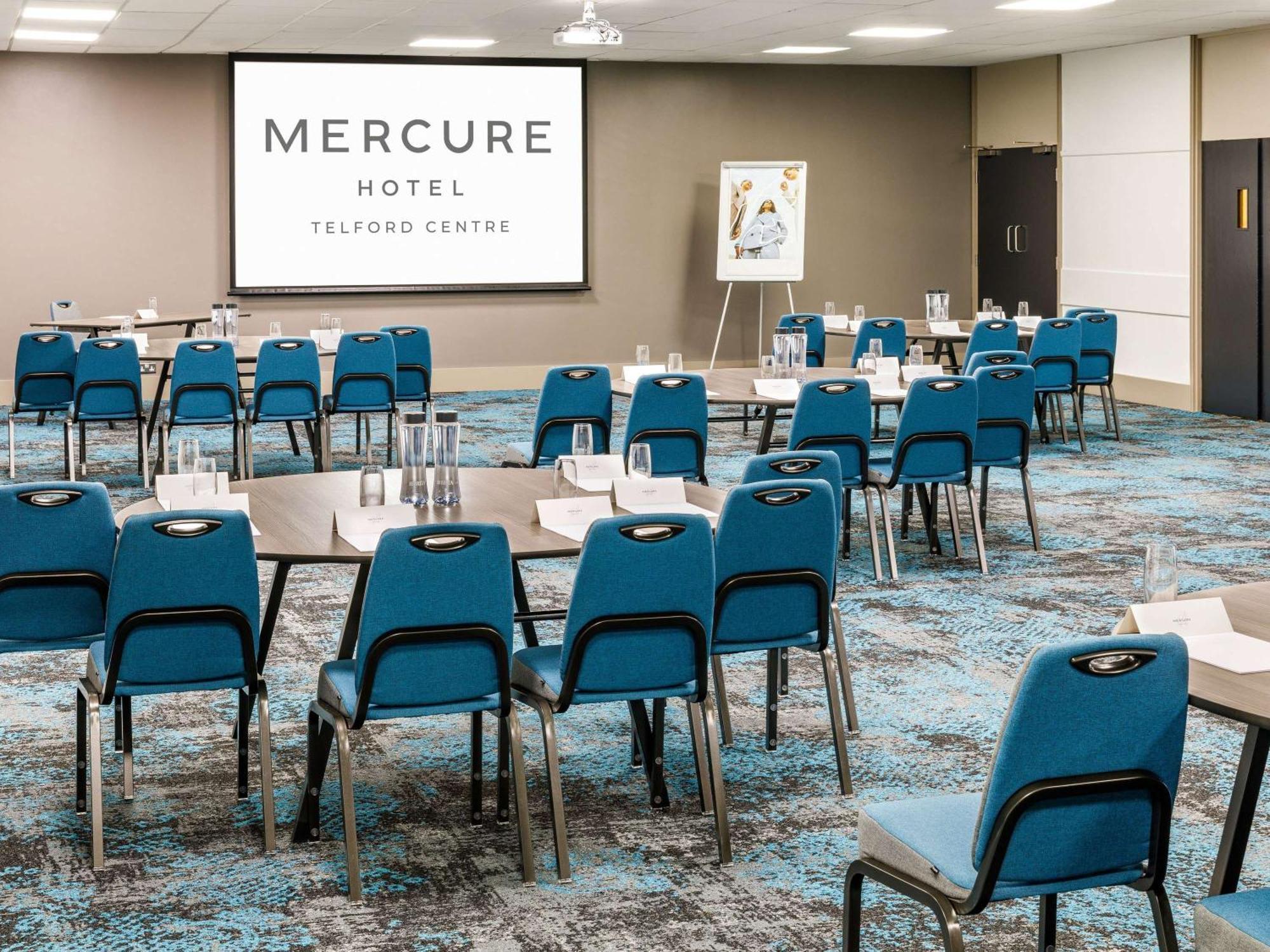 Mercure Telford Centre Hotel מראה חיצוני תמונה