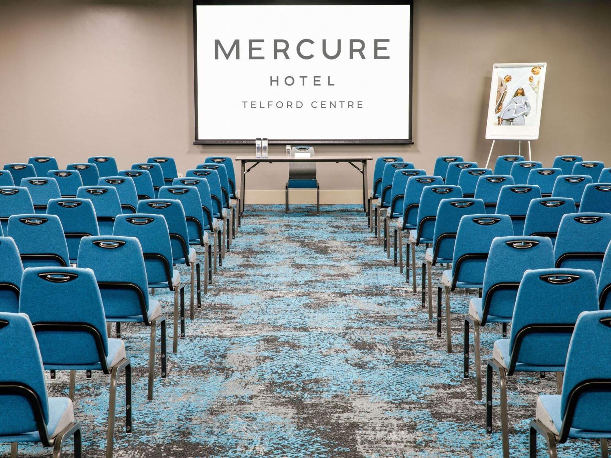 Mercure Telford Centre Hotel מראה חיצוני תמונה